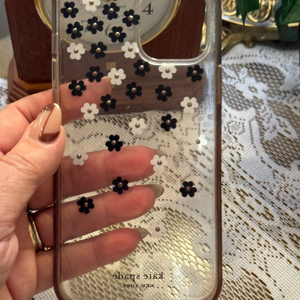 Kate Spade iPhone protecive case - Picture 7 of 7